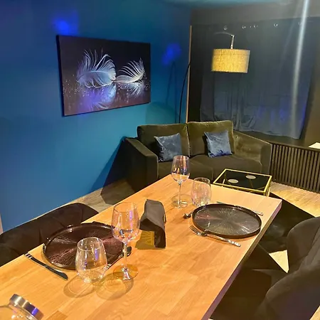 דירה Cleopatre Avec Balneo & Billard - Doux Bleu Jeux